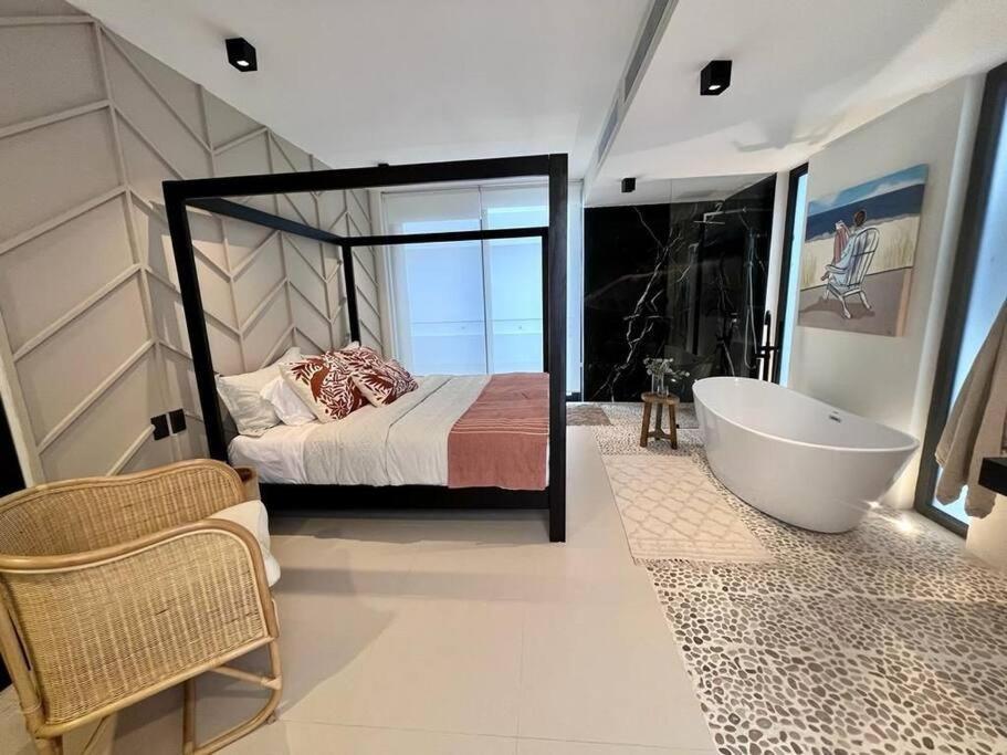 Majestic The Ultimate Luxury Oasis With Pool