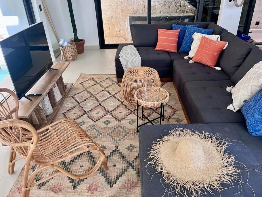 Majestic The Ultimate Luxury Oasis With Pool Apartment